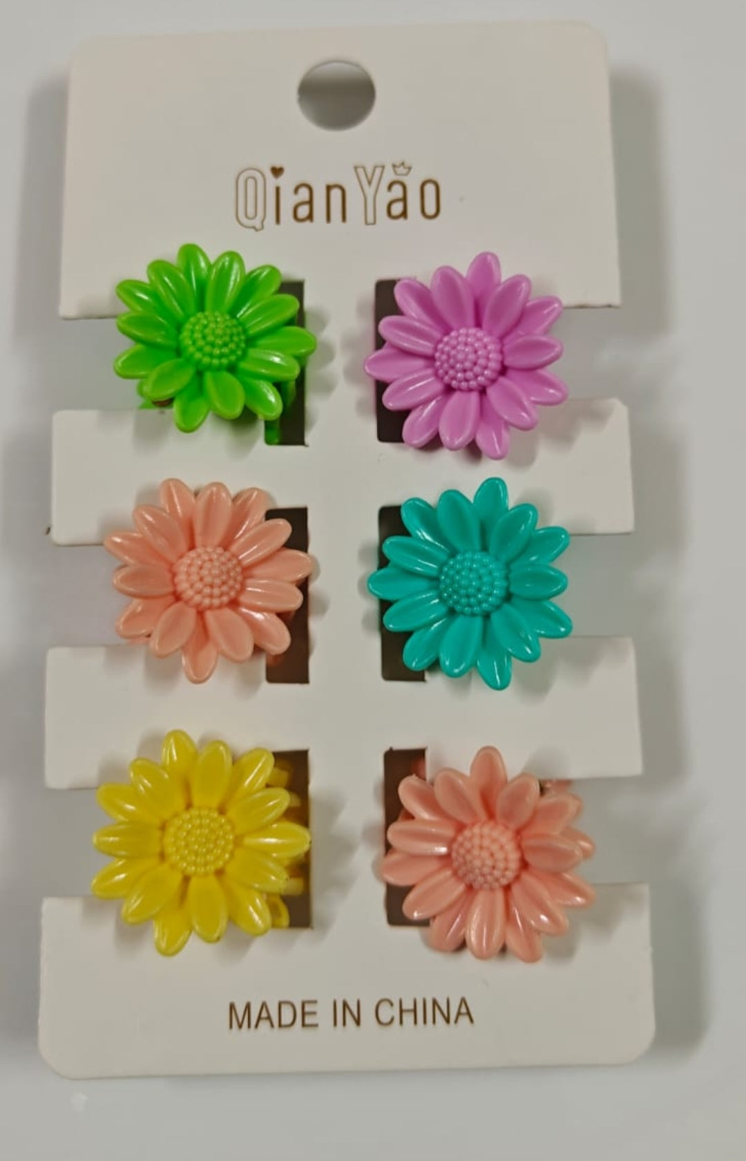 Mini Flower Hair Clips โ Set of 6