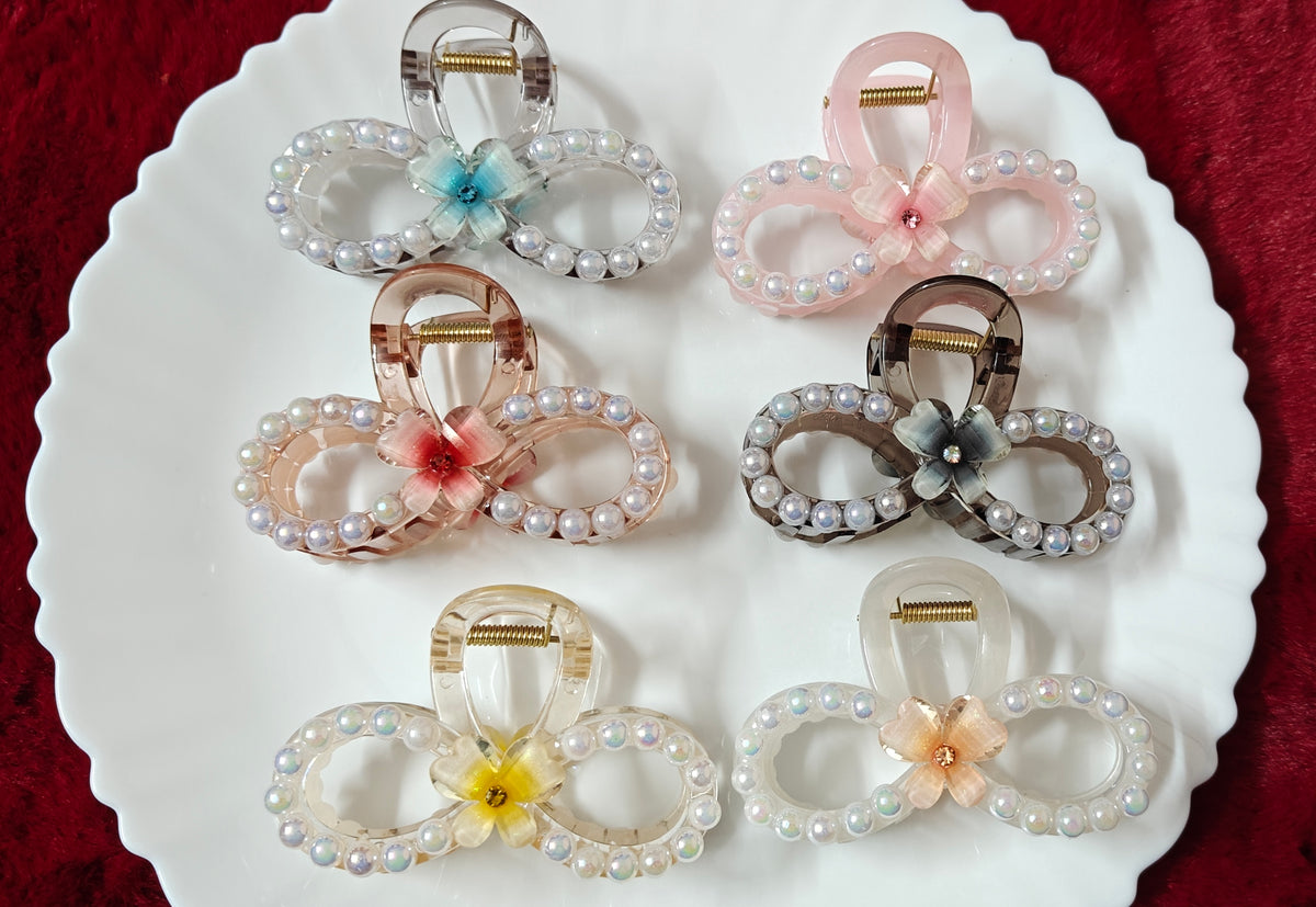 Pearl Flower Hair Claw Clip