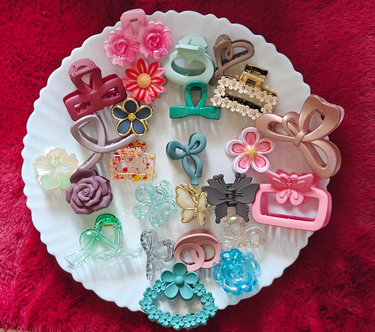 25 Medium Hair Claw Clips Combo ( Code: 001)