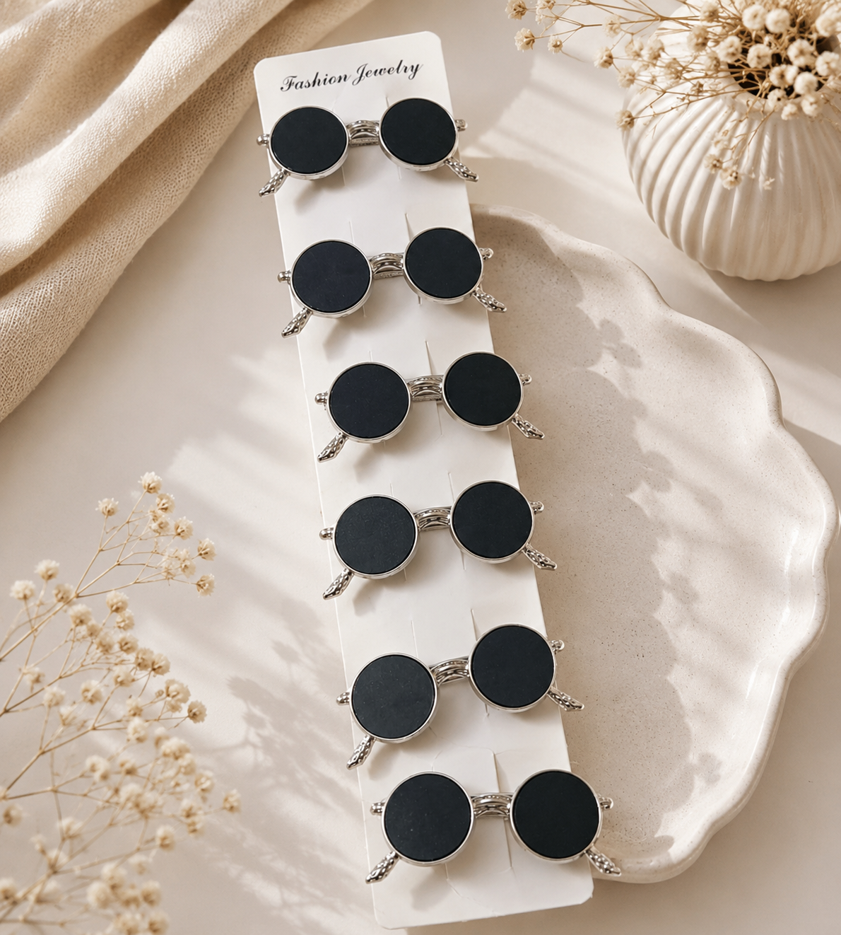 Stylish Black Cooler Clip