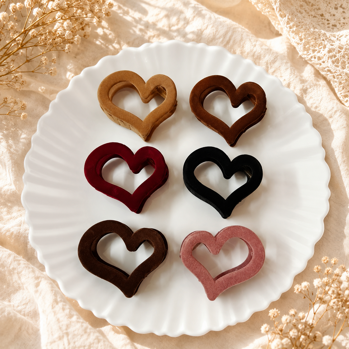 ❤️ Velvet Heart Shape Hair Claw Clip