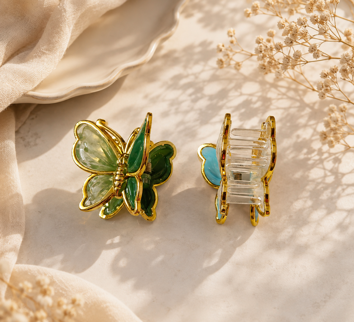 ✨ Butterfly Hair Clip – Elegant & Stylish 🦋