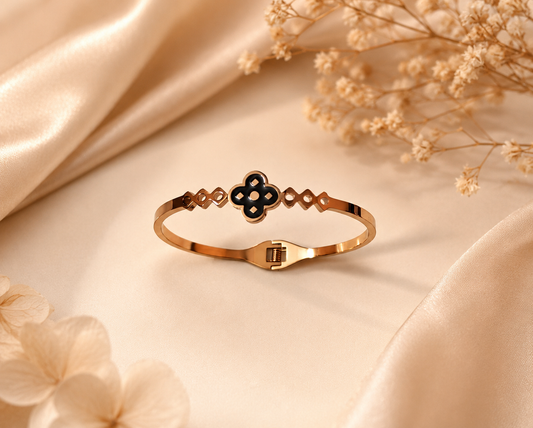 Clover Bracelet – Rose Gold Finish