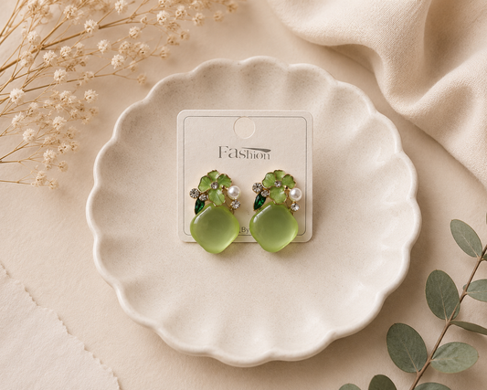 Green Floral Pearl Drop Earrings – 1 Pair