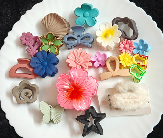 🌸 22 Pcs Assorted Hair Claw Clips (Code:012)